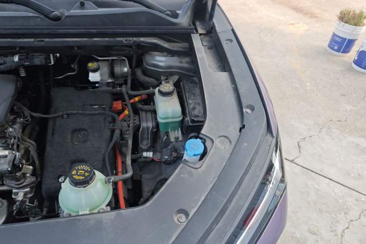Used Wuling Xingguang S 2024 130 km Flagship Version Engine Bay Left