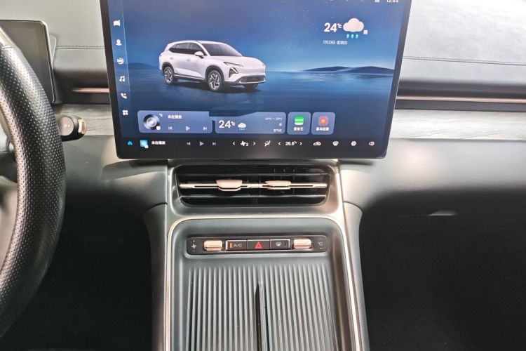 Used Wuling Xingguang S 2024 130 km Flagship Version Audio And AC Panel