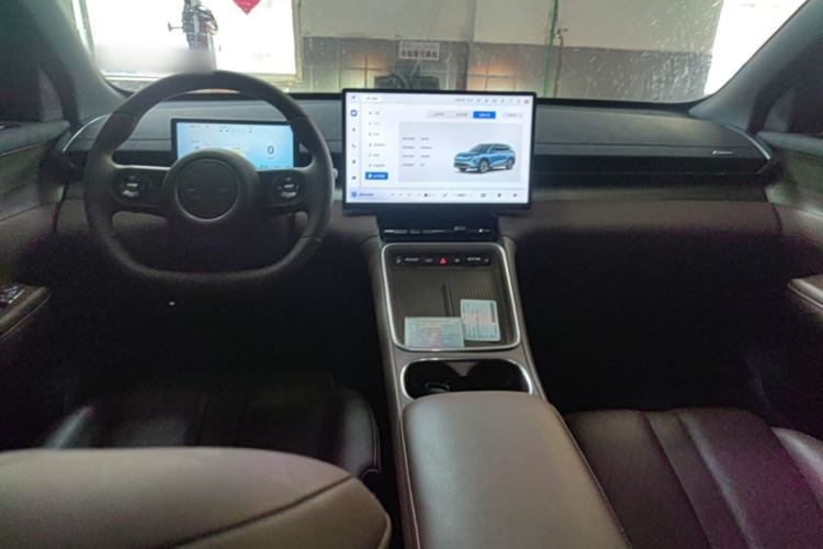 Used Wuling Xingguang S 2024 130 km Flagship Version Center Console