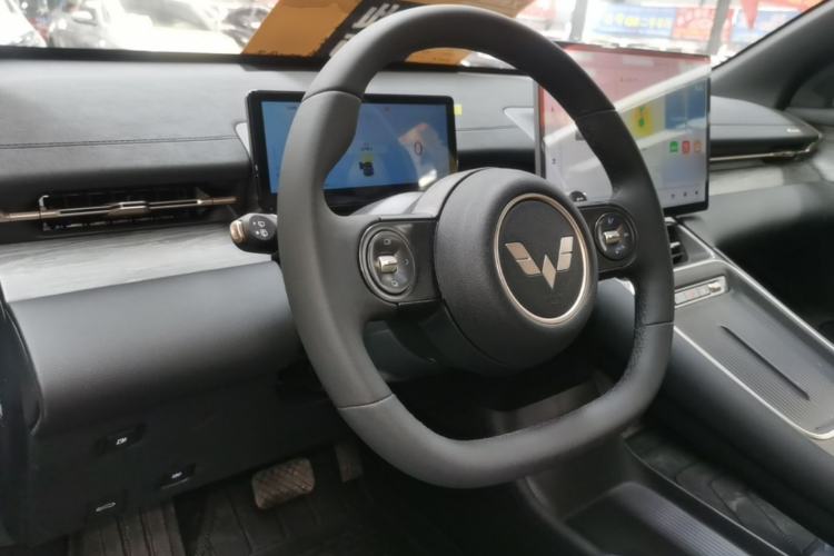 Used Wuling Xingguang S 2024 130 km Flagship Version Center Console