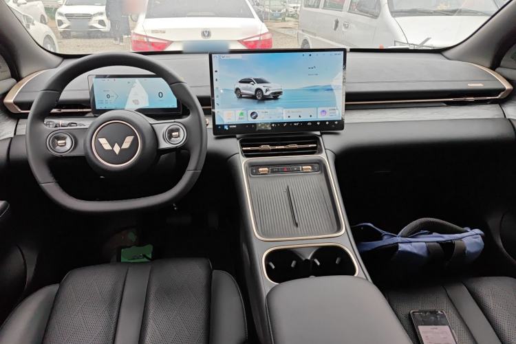 Used Wuling Xingguang S 2024 130 km Flagship Version Center Console
