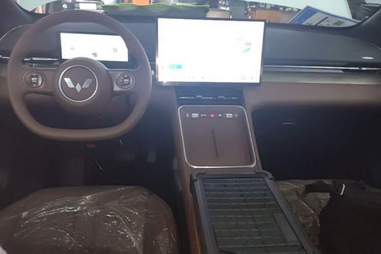 Used Wuling Xingguang S 2024 130km Flagship Version Center Console