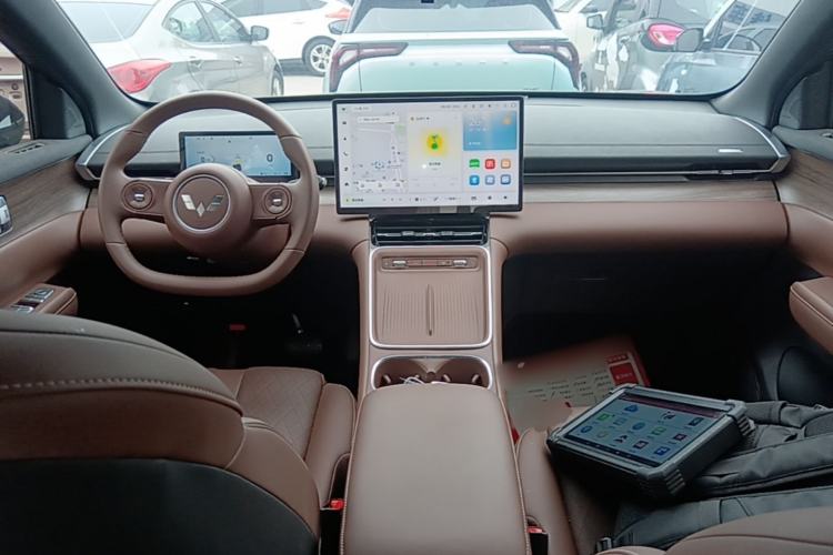 Used Wuling Xingguang S 2024 130 km Flagship Version Center Console