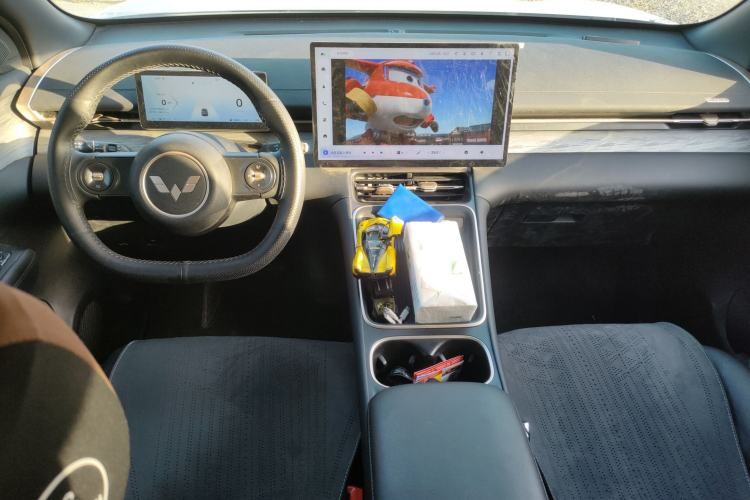 Used Wuling Xingguang S 2024 60km Advanced Version Center Console