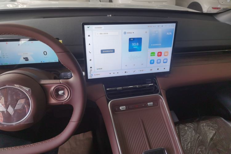 Used Wuling Xingguang S 2024 130km Flagship Version Center Console