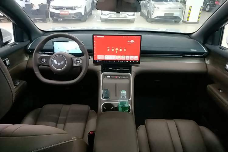 Used Wuling Xingguang S 2024 130 km Flagship Version Center Console
