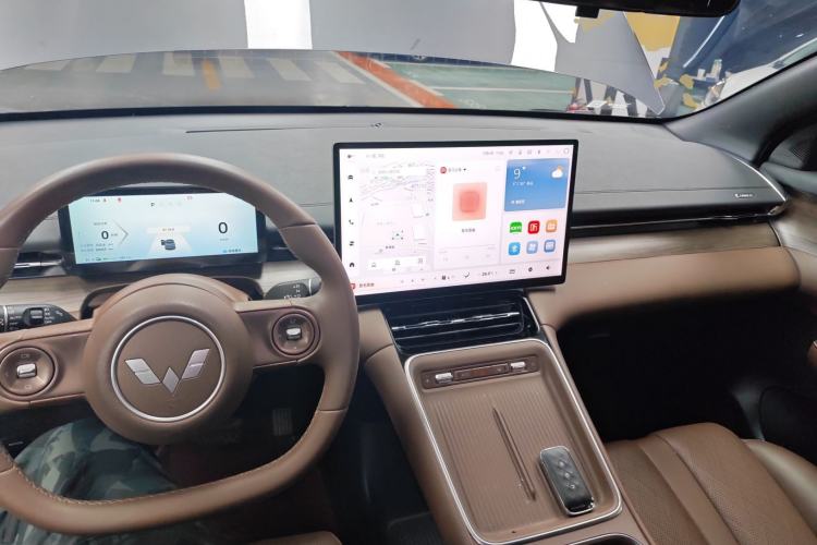 Used Wuling Xingguang S 2024 510 km Flagship Version Center Console