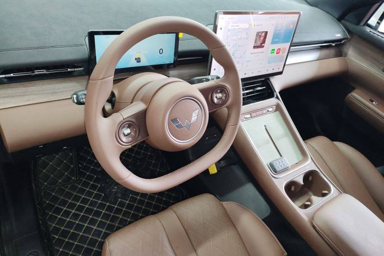 Used Wuling Xingguang S 2024 130km Flagship Version Center Console