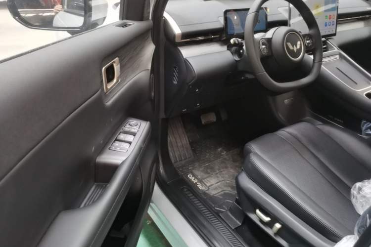 Used Wuling Xingguang S 2024 130 km Flagship Version Driver Seat