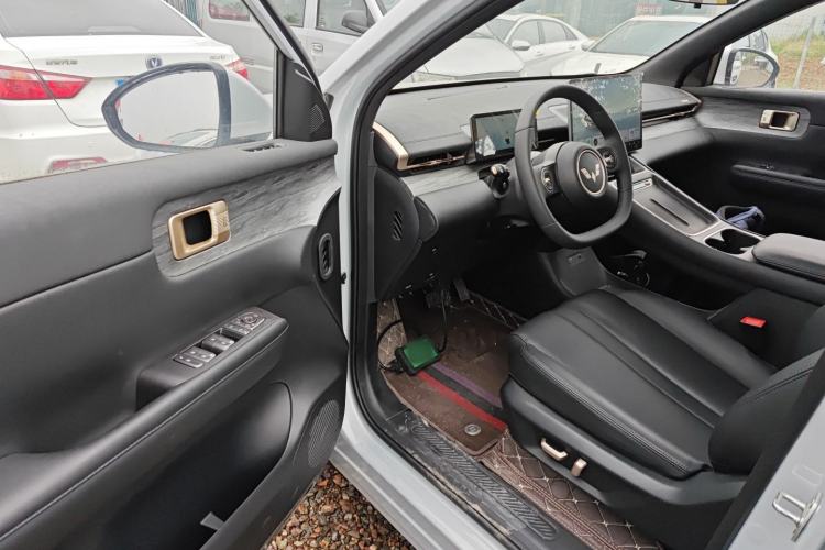 Used Wuling Xingguang S 2024 130 km Flagship Version Driver Seat