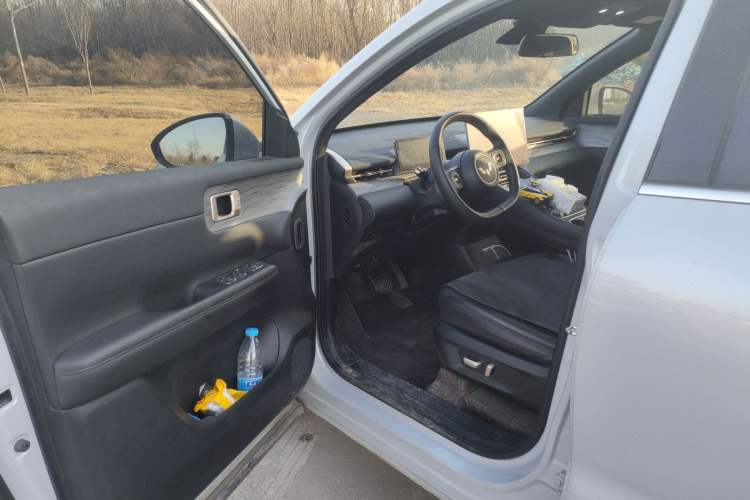 Used Wuling Xingguang S 2024 60km Advanced Version Driver Seat