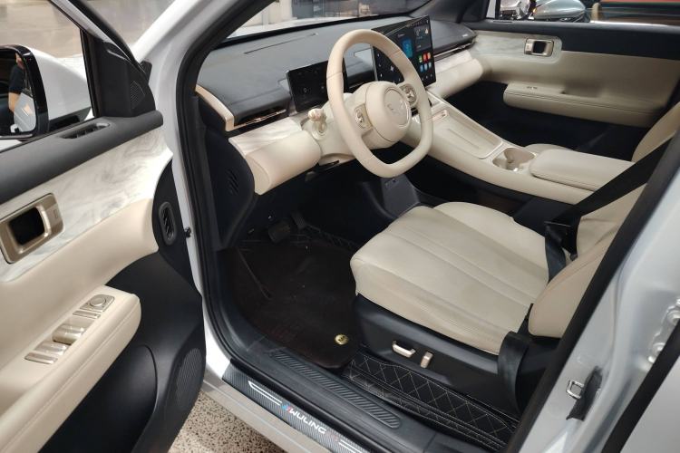 Used Wuling Xingguang S 2024 510 km Flagship Version Driver Seat