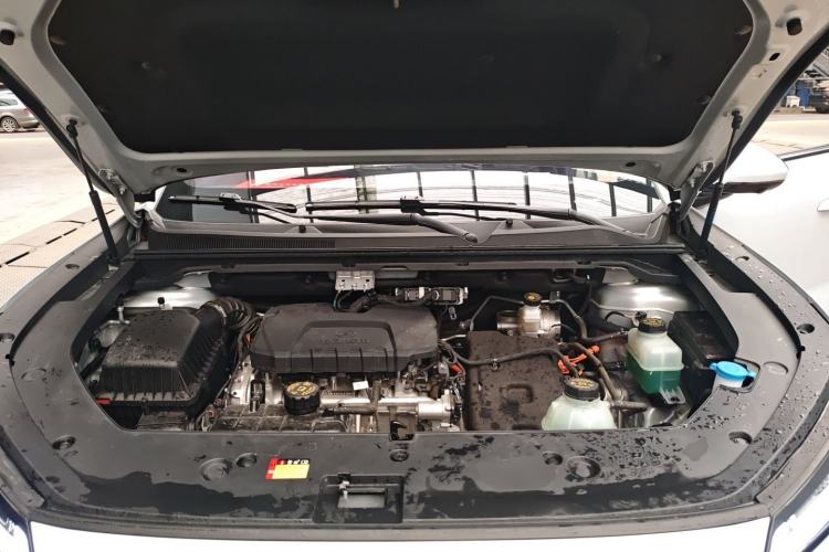 Used Wuling Xingguang S 2024 130 km Flagship Version Engine Bay