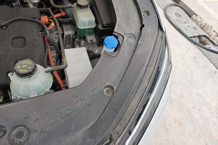 Used Wuling Xingguang S 2024 130km Flagship Version Engine Bay Left