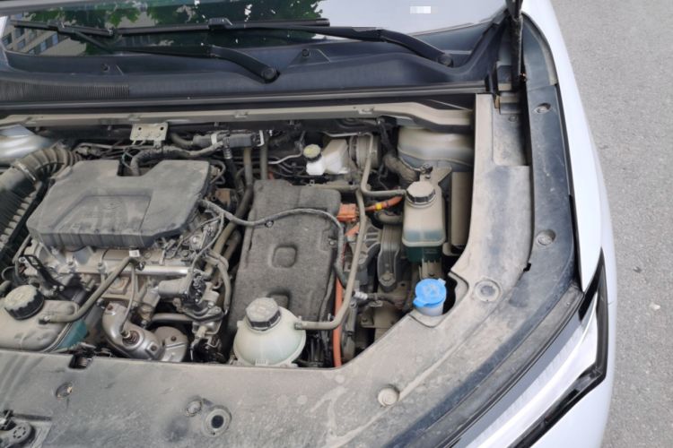 Used Wuling Xingguang S 2024 130 km Flagship Version Engine Bay Left