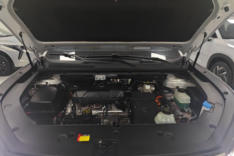Used Wuling Xingguang S 2024 130 km Flagship Version Engine Bay