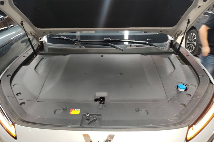 Used Wuling Xingguang S 2024 510 km Flagship Version Engine Bay