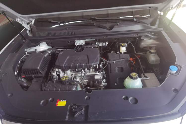 Used Wuling Xingguang S 2024 130km Flagship Version Engine Bay