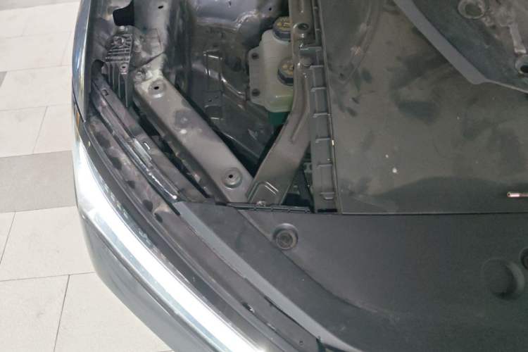 Used Wuling Xingguang S 2024 510 km Flagship Version Engine Bay Right