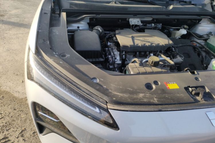 Used Wuling Xingguang S 2024 60km Advanced Version Engine Bay Right