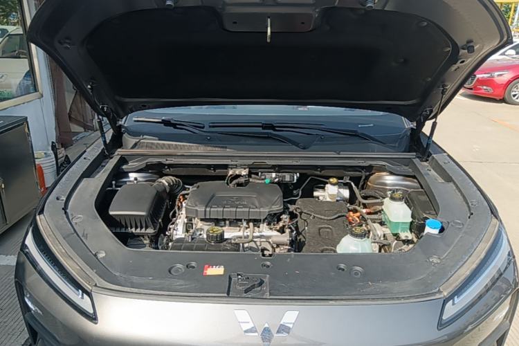 Used Wuling Xingguang S 2024 130 km Flagship Version Engine Bay