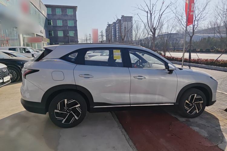 Used Wuling Xingguang S 2024 130 km Flagship Version Exterior 2