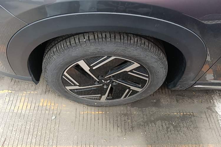 Used Wuling Xingguang S 2024 130 km Flagship Version Exterior 4