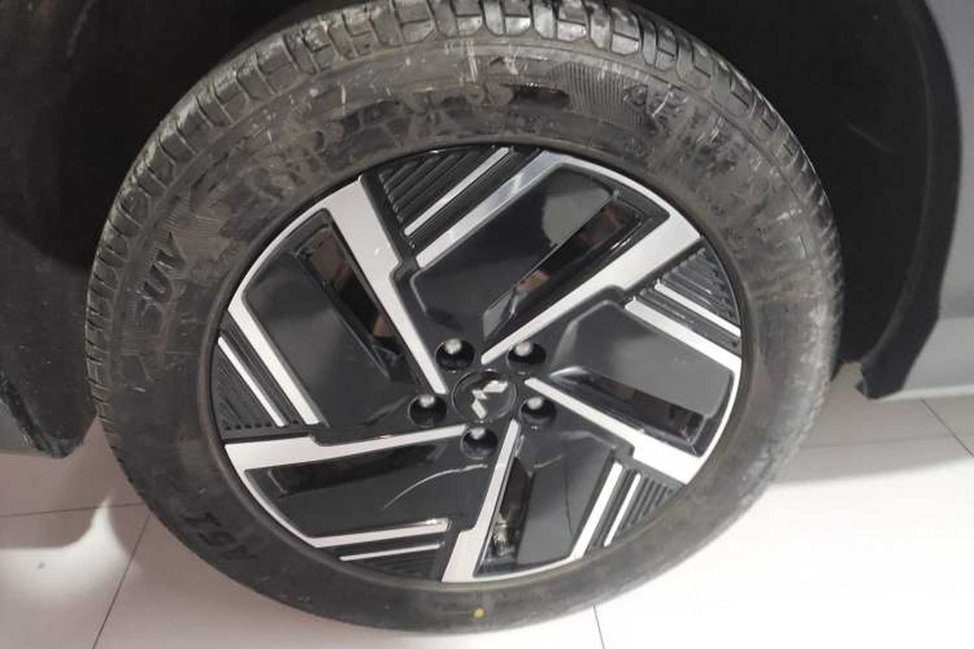 Used Wuling Xingguang S 2024 130 km Flagship Version Exterior 8