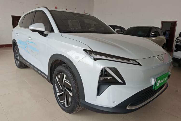 Used Wuling Xingguang S 2024 130 km Flagship Version Front Right 45 Deg