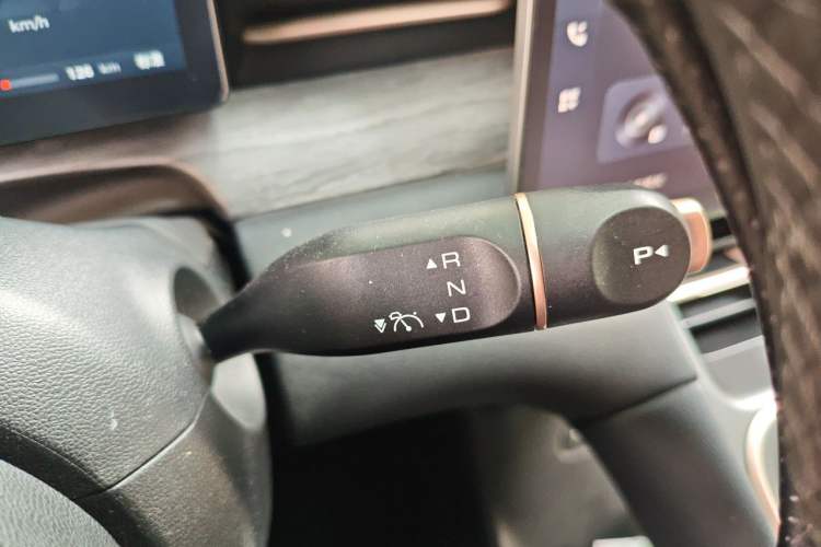 Used Wuling Xingguang S 2024 130 km Flagship Version Gear Lever
