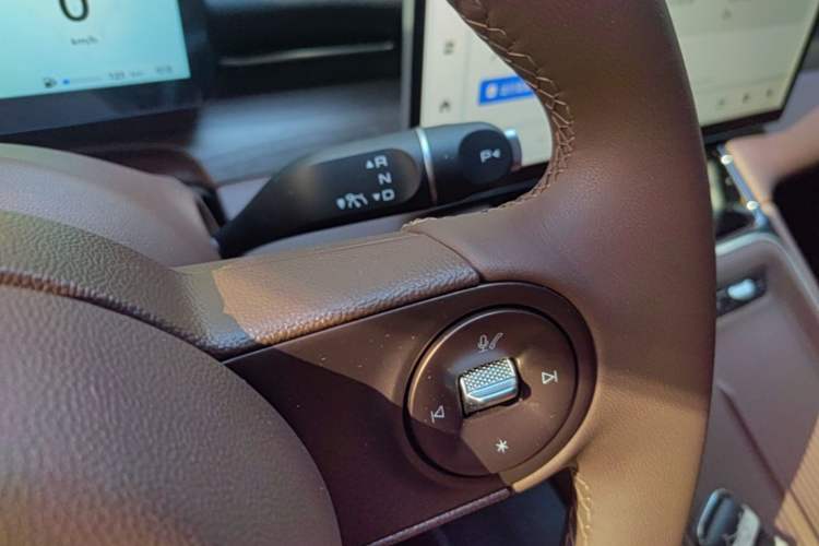 Used Wuling Xingguang S 2024 130 km Flagship Version Gear Lever