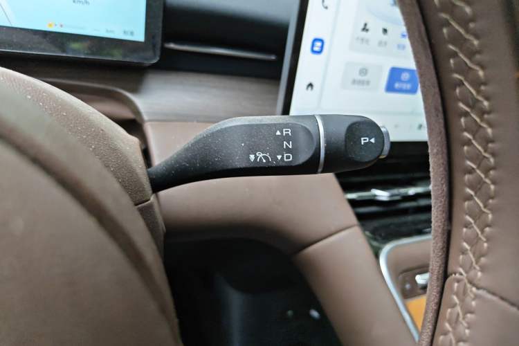 Used Wuling Xingguang S 2024 130 km Flagship Version Gear Lever