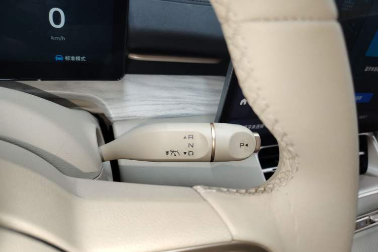 Used Wuling Xingguang S 2024 510 km Flagship Version Gear Lever