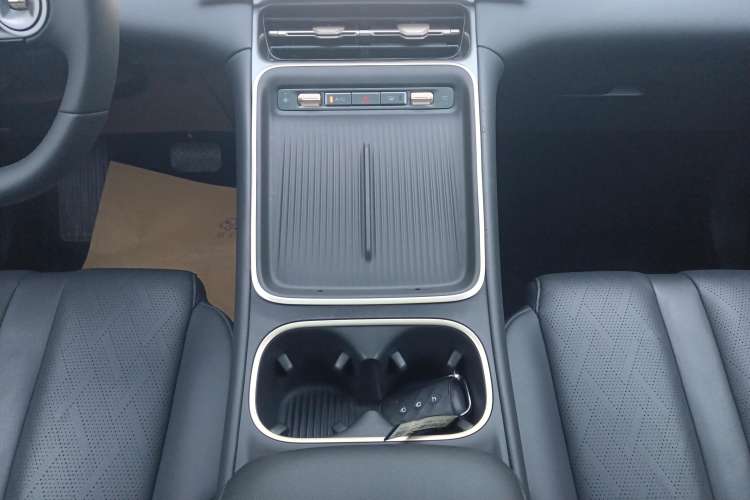 Used Wuling Xingguang S 2024 130 km Flagship Version Gear Lever