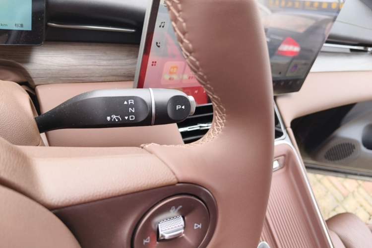 Used Wuling Xingguang S 2024 130 km Flagship Version Gear Lever