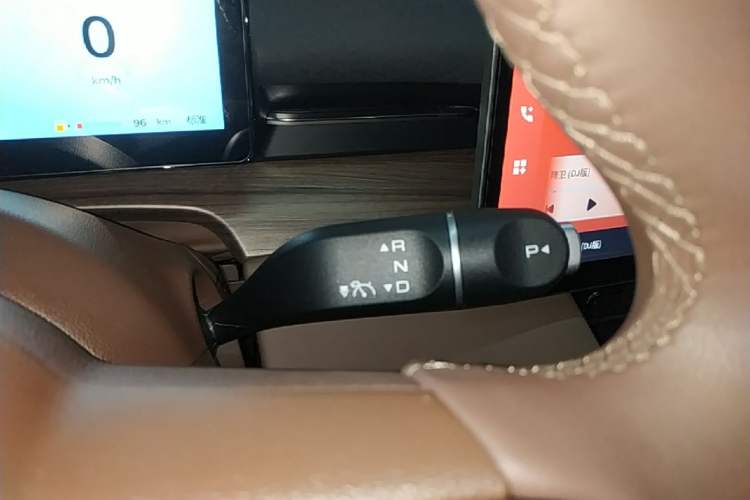 Used Wuling Xingguang S 2024 130 km Flagship Version Gear Lever