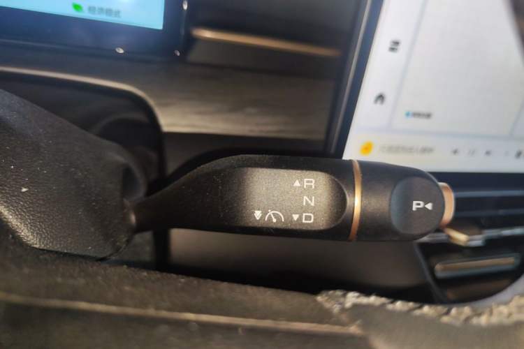Used Wuling Xingguang S 2024 510km Flagship Edition Gear Lever