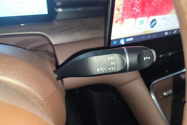 Used Wuling Xingguang S 2024 130 km Flagship Version Gear Lever