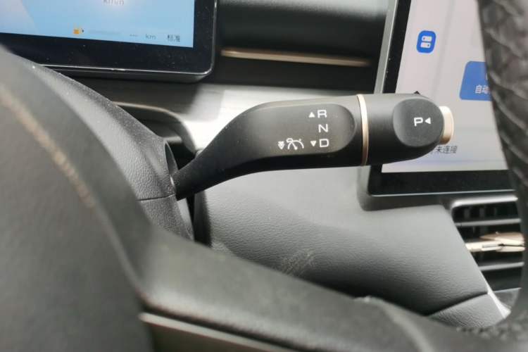 Used Wuling Xingguang S 2024 130 km Flagship Version Gear Lever