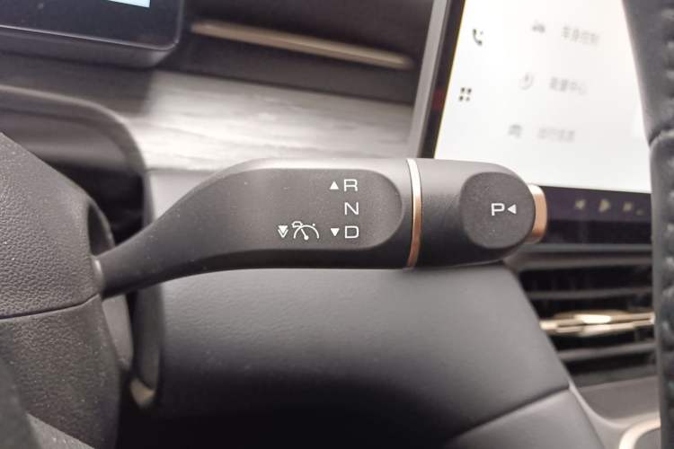 Used Wuling Xingguang S 2024 130 km Flagship Version Gear Lever