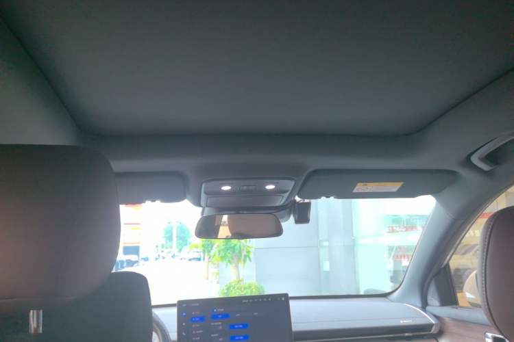 Used Wuling Xingguang S 2024 130 km Flagship Version Headliner