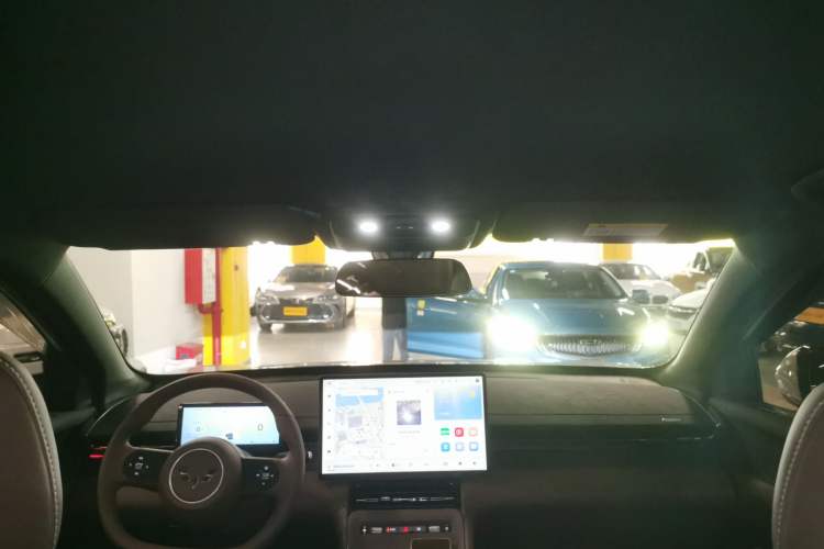 Used Wuling Xingguang S 2024 130km Flagship Version Headliner