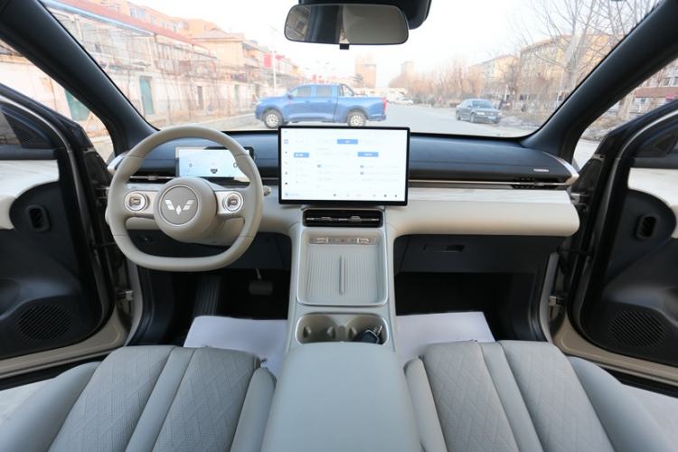 Used Wuling Xingguang S 2024 130 km Flagship Version Interior 1