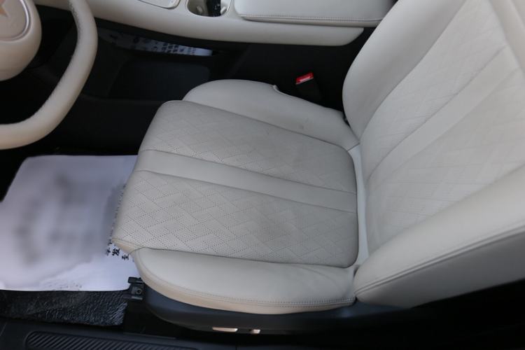 Used Wuling Xingguang S 2024 130 km Flagship Version Interior 3