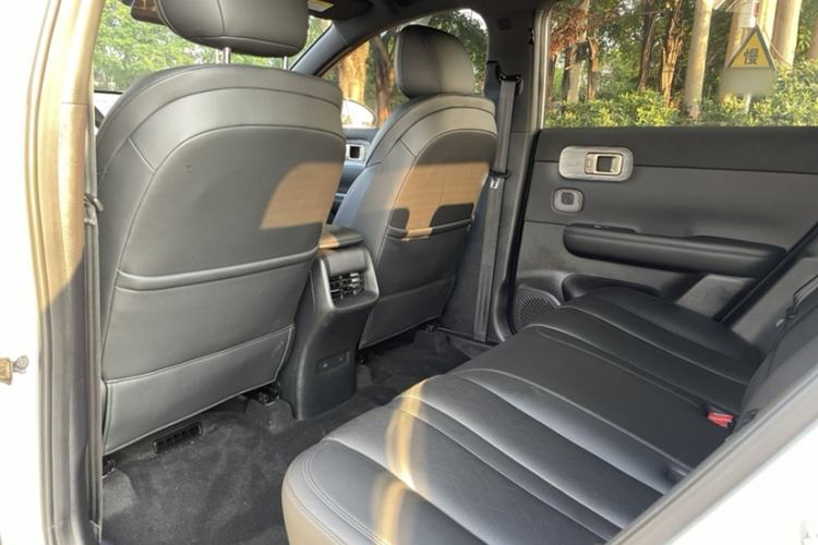 Used Wuling Xingguang S 2024 130 km Flagship Version Interior 5