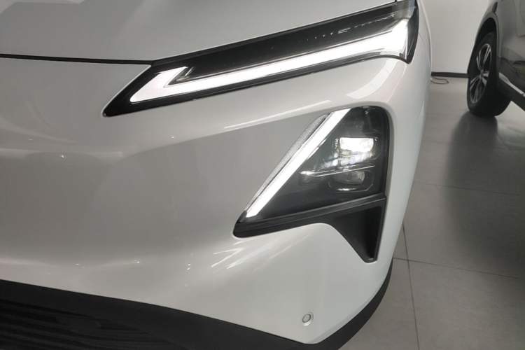 Used Wuling Xingguang S 2024 130 km Flagship Version Left Front Headlight