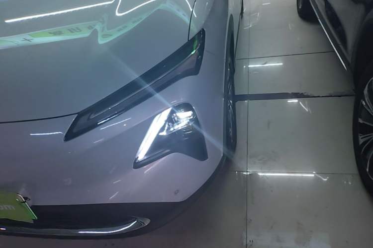 Used Wuling Xingguang S 2024 130km Flagship Version Left Front Headlight