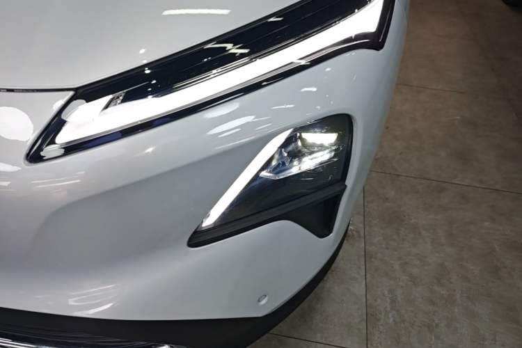 Used Wuling Xingguang S 2024 130 km Flagship Version Left Front Headlight