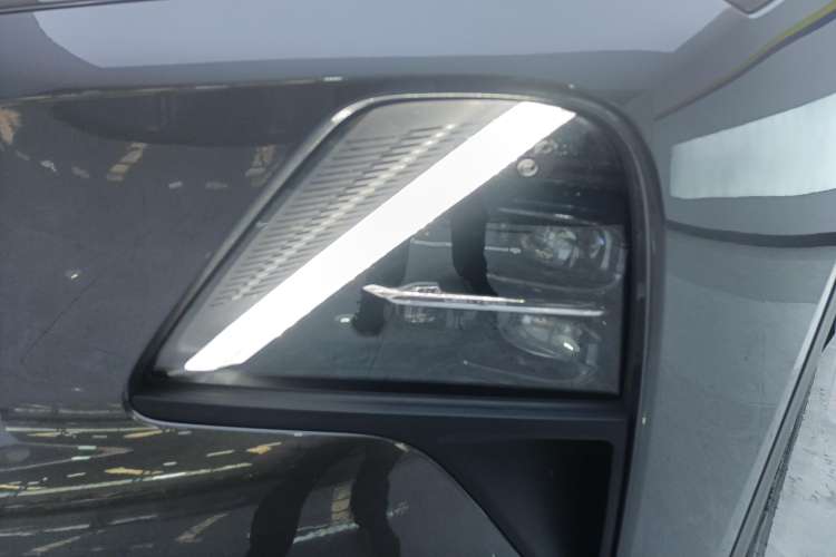 Used Wuling Xingguang S 2024 130 km Flagship Version Left Front Headlight