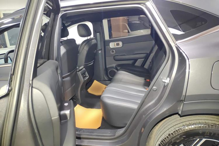 Used Wuling Xingguang S 2024 130 km Flagship Version Left Rear Seat